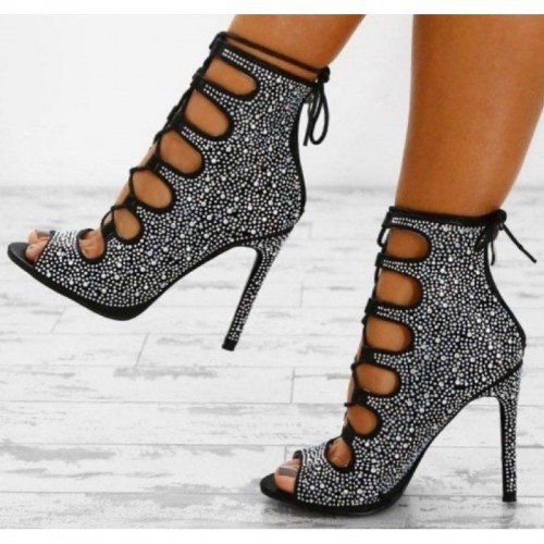 Censured shoes
